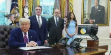 Trump: "Soldati ovunque ci saranno rivolte". E manda 9mila migranti a Guantanamo