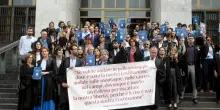 "Riforma espressione di un sentimento anti-magistrati". L'Anm inscena il sit-in contro Nordio