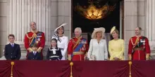 La carrozza, Kate e il premio a Meghan: gli eventi contrapposti della royal family