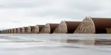 Gli Usa preparano una nuova guerra: cosa c'è dietro i 30 nuovi bunker blindati per i caccia