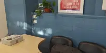 Laboratorio per “persone con capacità gestante”. L’ultima follia woke del comune di Bologna