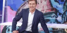 Marco Liorni, gli inizi al Grande Fratello, il secondo matrimonio: chi è la moglie e dove vive il presentatore di "Chi può batterci"