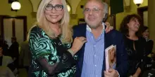Il set del film, le nozze a Las Vegas, le scappatelle: la storia d'amore tra Jerry Calà e Mara Venier