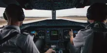 "Pisolini in volo". Il sondaggio choc sui piloti di linea