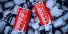 Nuova ricetta Coca Cola: ecco cosa cambia dopo la decisione di Trump