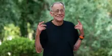 E Roberto Vecchioni difende (a sorpresa) la Milano dei grattacieli