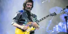 Steve riporta i Genesis ai '70. Hackett star all'Arcimboldi