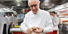 Gli chef francesi al governo: "La gastronomia è in pericolo. Servono aiuti e meno tasse"