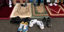 Islamici bloccano lo sgombero della moschea non autorizzata: tutto rimandato nel lecchese