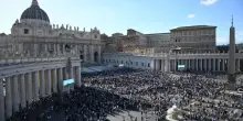 Investimenti vaticani, papa Leone XIV toglie l'esclusiva allo Ior