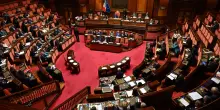 Reato di femminicidio, sì unanime del Senato: il ddl passa alla Camera