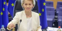 Auto italiana a rischio sabotaggio. Ursula sta con Francia e Germania