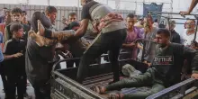 Continuano i raid a Gaza. Parolin: "Legittimo dubitare che l'attacco alla chiesa sia un errore"