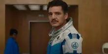 Pedro Pascal, dalla fuga all'asilo politico fino al successo. Ecco chi è il nuovo sex symbol
