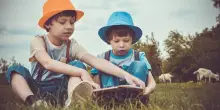 Quali libri portare in vacanza per i nipoti: 6 storie che amano farsi leggere (e leggere)