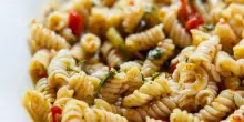 Pasta fredda, 8 ricette per creare gustose proposte per vegani e vegetariani