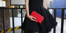 Moda, indossare con stile il nero d'estate: 4 outfit perfetti