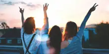 I giovani italiani ci credono: due su tre sono ottimisti sul futuro