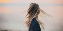 Colore capelli, le tonalità da scegliere di tendenza in autunno 2025