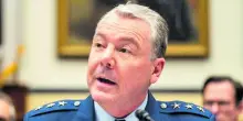 Pentagono, silurato il capo degli 007