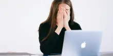 Ansia da rientro al lavoro dopo le ferie: i consigli dello psicologo