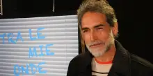 Il dramma di Sergio Muniz: "Mio figlio ha una malattia rara". Come sta il bambino e cos'è l'epidermolisi bollosa
