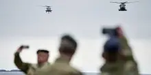 Navi, caccia e soldati, giochi di guerra in Groenlandia: cosa c'è dietro il doppio segnale a Putin e Trump