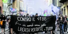 In corteo "escalation violenta" contro le forze dell'ordine