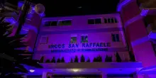 L’IRCCS San Raffaele di Roma si illumina di viola