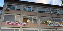 "Blocchiamo tutto per la Flotilla". Prima occupazione dell'anno in un liceo di Roma