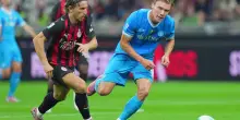 Il Milan in 10 resiste alla rimonta del Napoli e vince 2-1 grazie ad un grande Pulisic