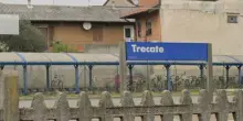 Tre giovani travolti da un treno a Novara: un morto e un ferito. Interrotta la linea Torino-Milano