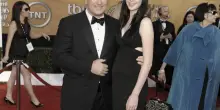 "Narcisisti e tossicodipendenti": La figlia di Kim Basinger e Alec Baldwin contro i genitori