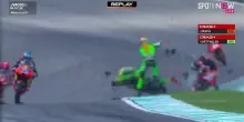 Moto 3, pauroso incidente e moto distrutte a Sepang: ecco cosa è successo