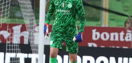 Martinez investe 81enne in carrozzina. Il portiere dell'Inter è indagato per omicidio stradale