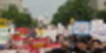 A Washington migliaia di manifestanti contro la politica di Trump