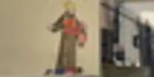 Papa Francesco col salvagente in mano in un nuovo murales a Milano