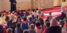 Treviso, bimbi dell'asilo cattolico pregano in moschea: scoppia la polemica