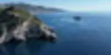 Nave Amerigo Vespucci incontra la costa orientale della Sicilia