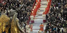 La Chiesa sceglie a sua guida. l cardinale Re: "Il nuovo Papa risvegli le coscienze"