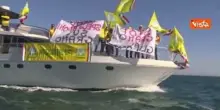 Blitz agricoltori Coldiretti al porto di Manfredonia contro il falso made in Italy