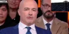Conclave, quell'abbraccio di Re a Parolin. Nuzzi: "Doppio augurio per...". L'ipotesi