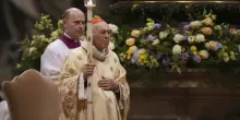 Il cardinale Re spera nella fumata bianca stasera e nel "Papa di cui la Chiesa ha bisogno"
