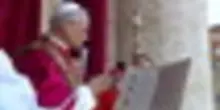 Papa Leone XIV impartisce la prima benedizione "Urbi et Orbi"