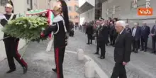 Mattarella in Via Caetani per l'omaggio ad Aldo Moro nell'anniversario dell'uccisione
