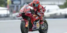 Marc Marquez vince anche la sprint di Le Mans, caduta per Bagnaia