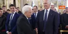 Mattarella incontra Milan e Bologna in Quirinale, la stretta di mano con Ibrahimovic