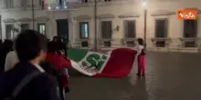 Blitz comitato promotore referendum cittadinanza, proietta logo su Palazzo Chigi