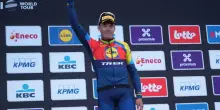 Groves vince in volata 6^ tappa del Giro, Pedersen resta in rosa