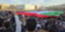 Libia, migliaia di manifestanti chiedono le dimissioni del premier